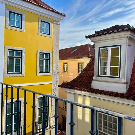 3 Bedroom, 2,5 Bathroom - Bairro Alto Lisbon
